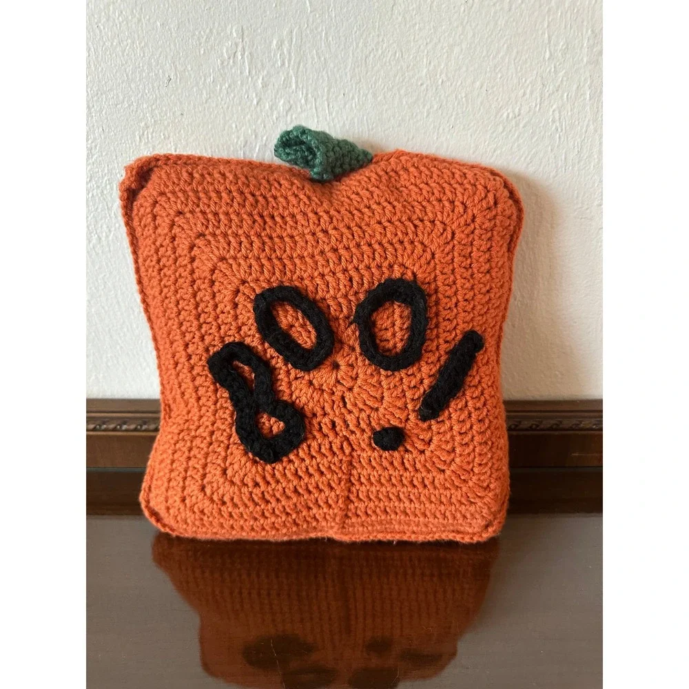 Handmade Crochet Pumpkin Pillow Halloween Jack-O-Lantern Boo‎ Decor Orange 14x11